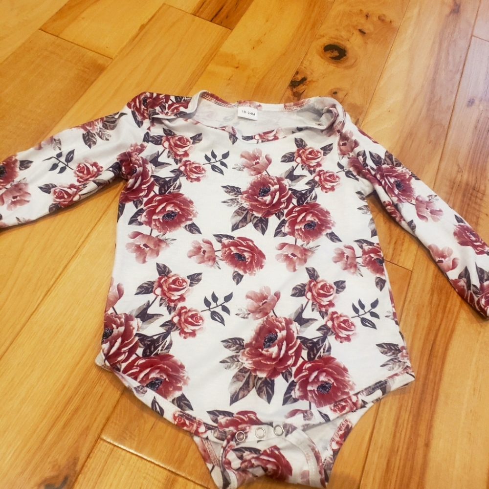 Never Worn Top for Girls 18 to 24M